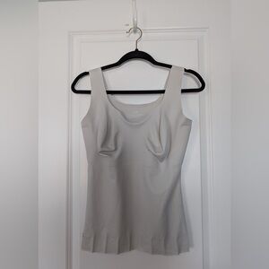 Ruby Ribbon Women’s Sleek Shape Tank White Shimmer Shine Bright Size 44